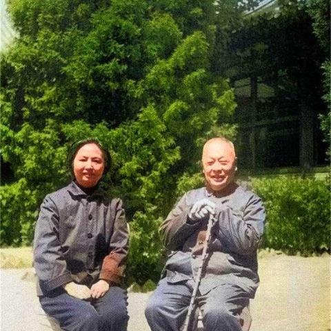 (钓鱼佬是谁)探寻钓鱼佬的执着：追寻湖中宝藏的不懈长征